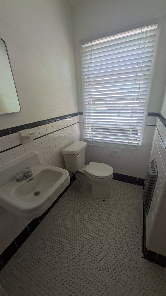 Foto del edificio - 2225 Wisteria St