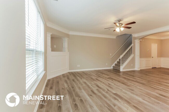 Foto del edificio - 6817 Goldenwillow Dr