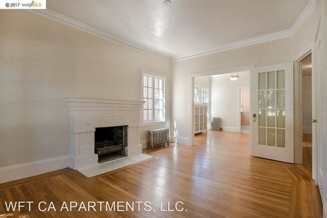 Building Photo - 2720 College Ave