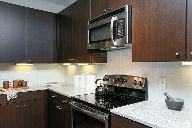 Photo - Your New Apartment Comes with 1 Month FREE!