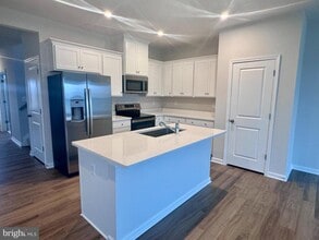 Building Photo - 37 Taft Ave