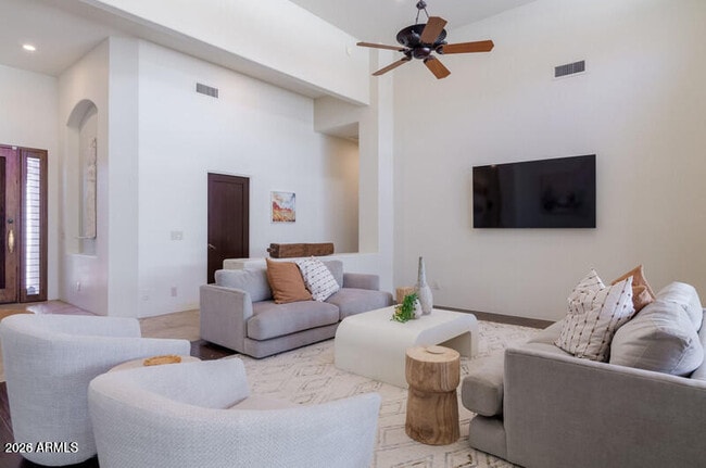 Foto del edificio - 9796 E Gamble Ln