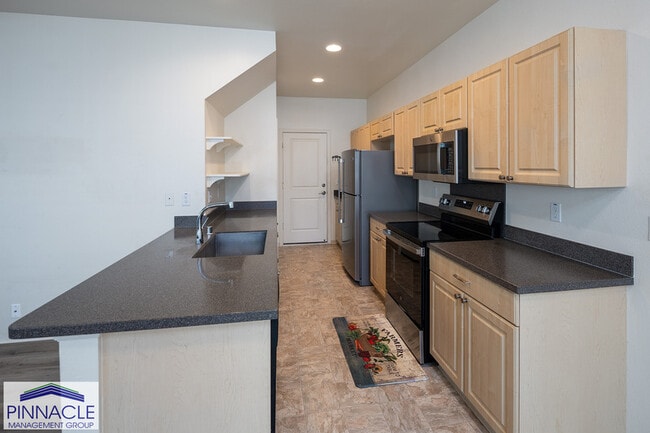 Building Photo - 91-1001-1001 Keaunui Dr