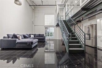 Building Photo - 420 San Pedro St