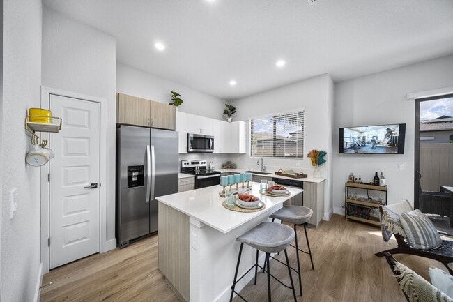 Building Photo - Havens at Central Park | Apartments & Townhomes