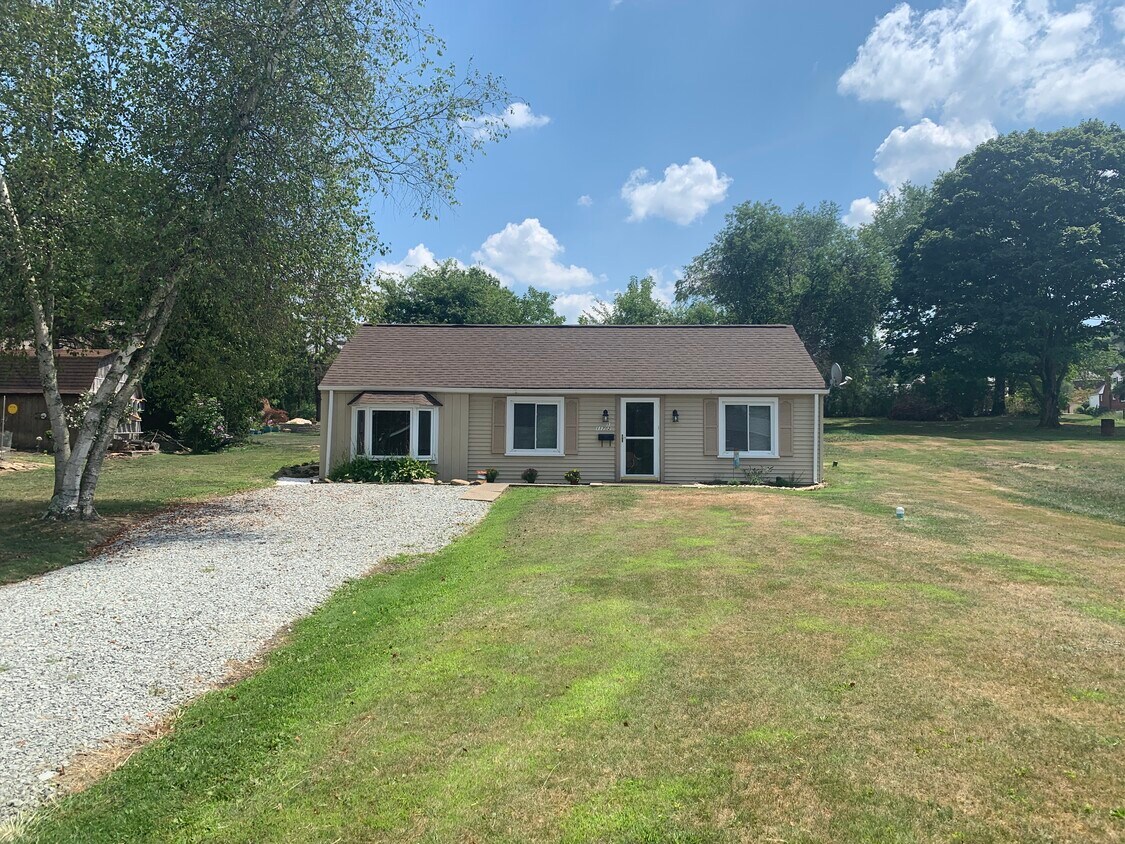 117 1/2 Olive Dr, Trafford, PA 15085 House Rental in Trafford, PA