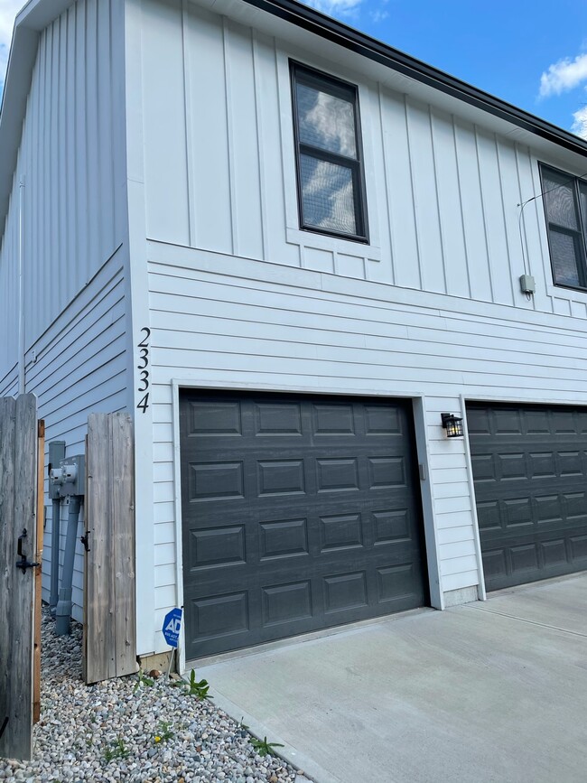 Foto del edificio - 2334 N Delaware St