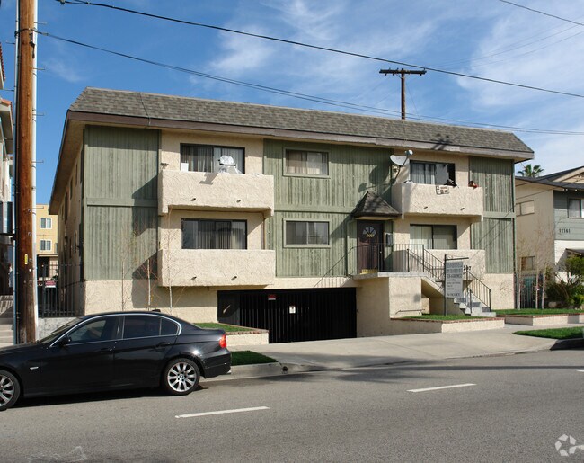Building Photo - 12207 Chandler Blvd