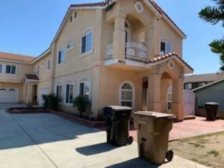 Foto del edificio - 8672 Lampson Ave