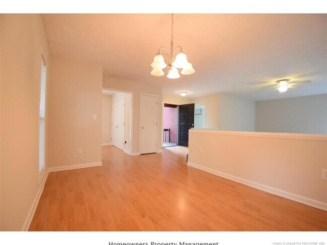 Foto del edificio - 5840 Horton Pl