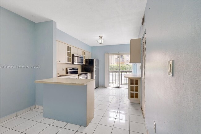 Building Photo - 5490 W 21st Ct