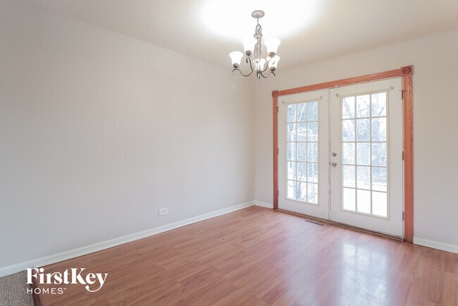 Building Photo - 16801 Louis Ct