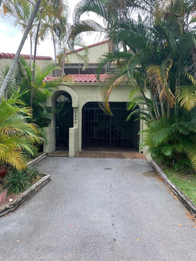 Costa Del Sol House Rental in Doral, FL