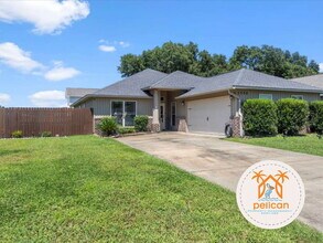 Building Photo - 5508 Peach Dr