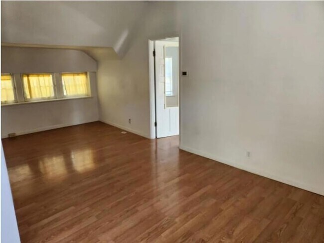Foto del edificio - 4414 W Pine Blvd