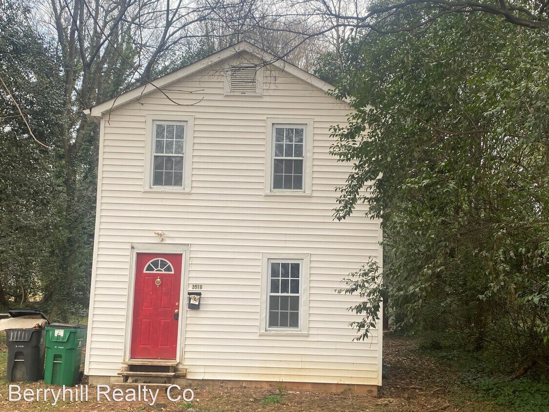 Foto principal - 2 br, 1 bath House - 3516 Eastway Dr