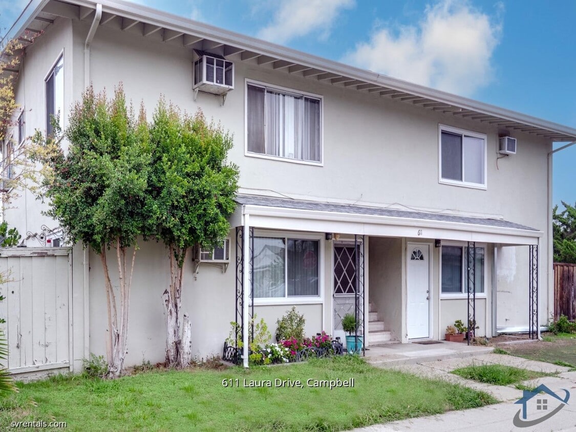 Primary Photo - 611 Laura Dr