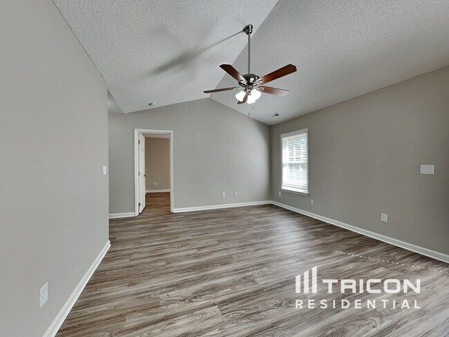 Building Photo - 305 Driftwood Court Selma NC