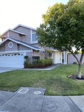 Building Photo - 555 Lighthouse Dr