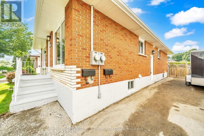 Building Photo - 80 Byng Ave