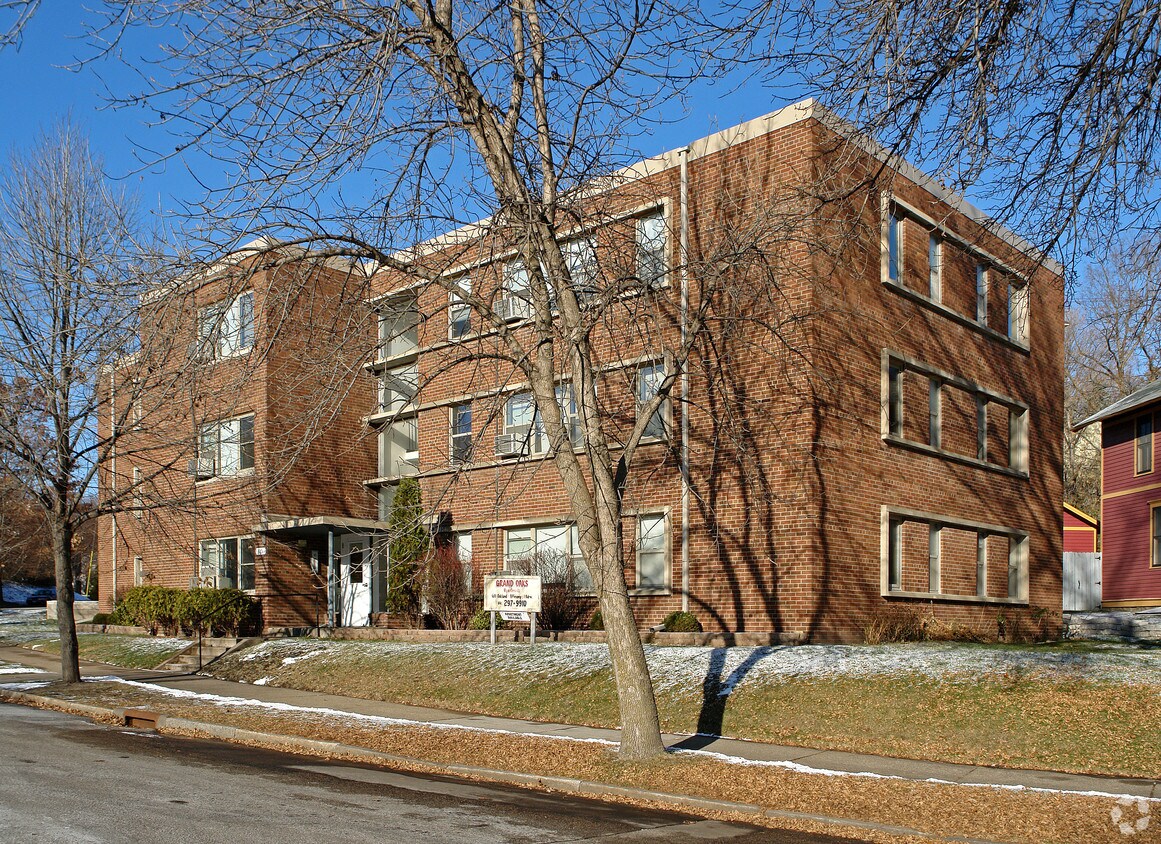 Grand Oaks Apartments Saint Paul, MN