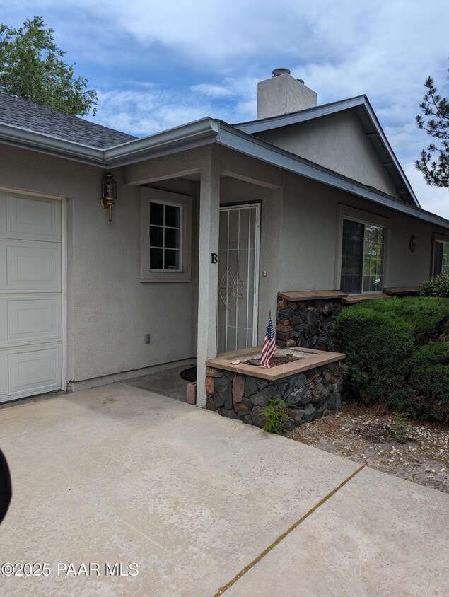 Primary Photo - 7450 E Horseshoe Ln