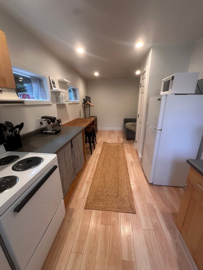 Foto del edificio - 1624 Glacier Ave