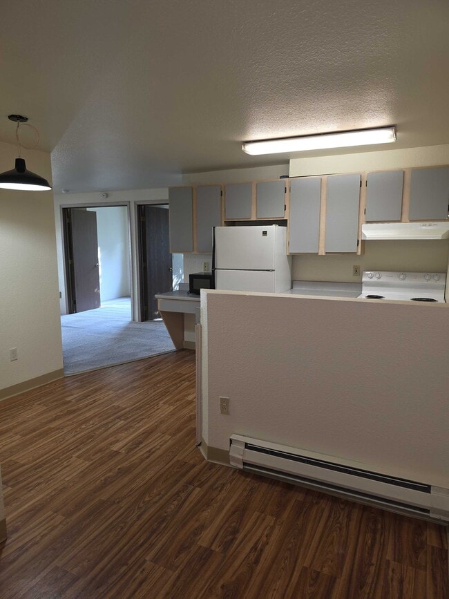 Building Photo - Cedar Apartments