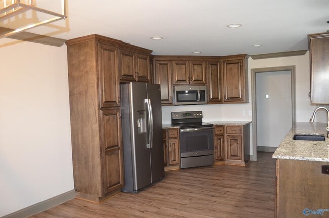Building Photo - 27300 Miller Ln