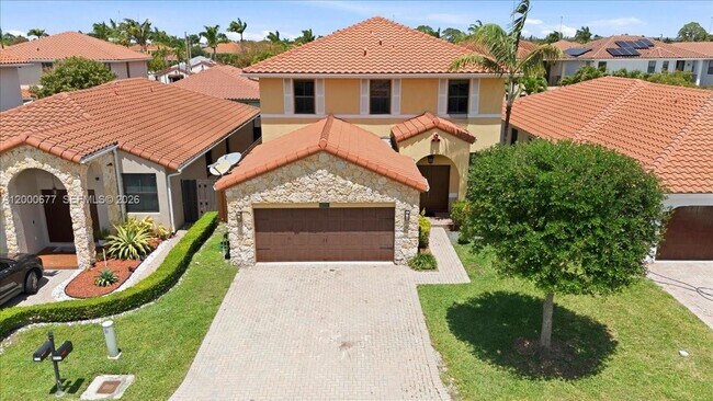 Foto del edificio - 9777 NW 8th St