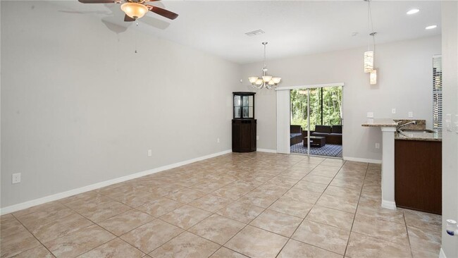 Building Photo - 11163 Savannah Landing Cir