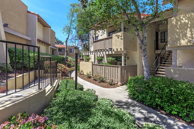 Maplewood Apartment Homes photo'