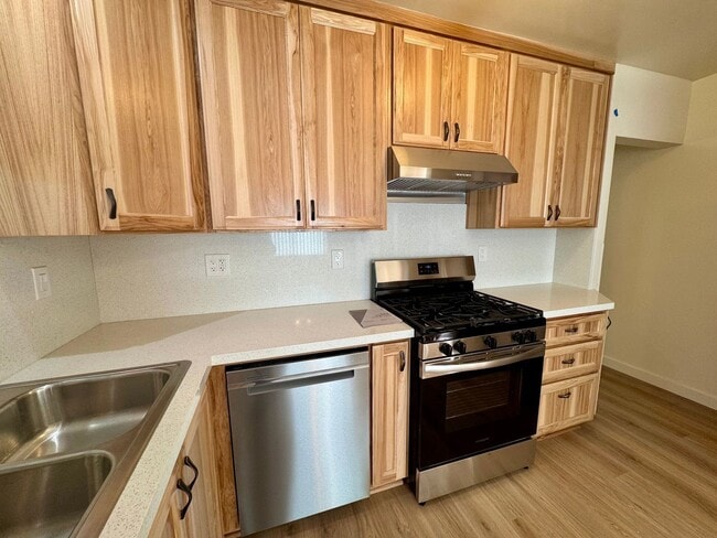 Foto del edificio - 17909 Woodruff Ave