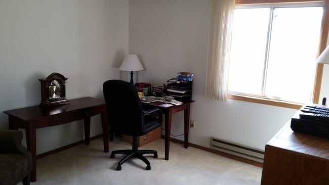 2nd Bedroom - S85W18650 Jean Dr