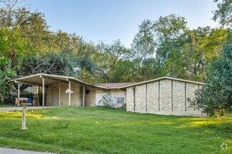 Building Photo - 607 Thrush Ave