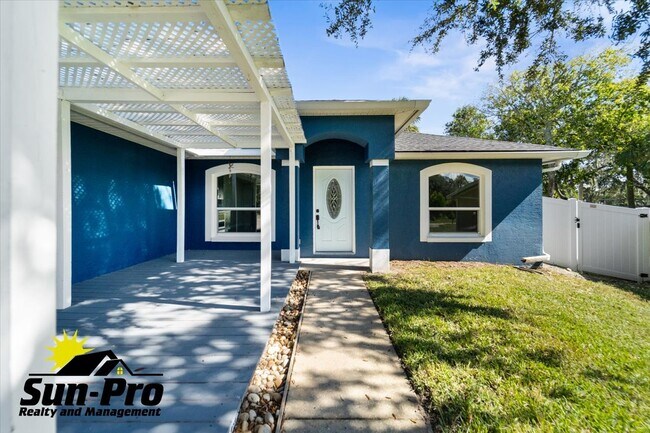 Building Photo - 711 Hiview Cir