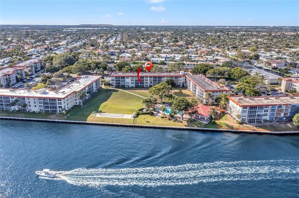 Primary Photo - 3150 NE 48th Ct