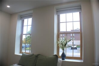 Building Photo - 110 Hotel St