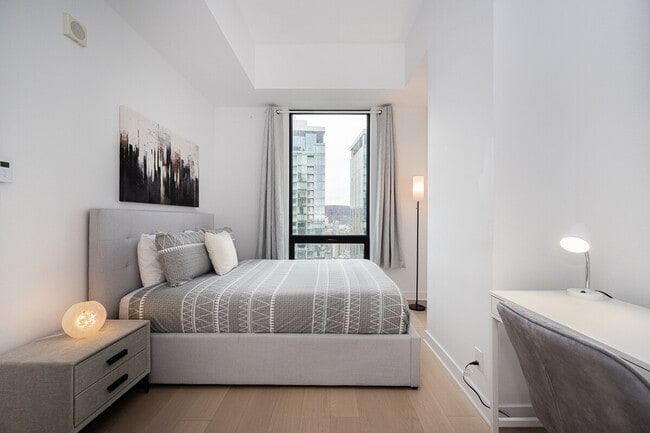 Photo du bâtiment - 815 Rue de la Montagne