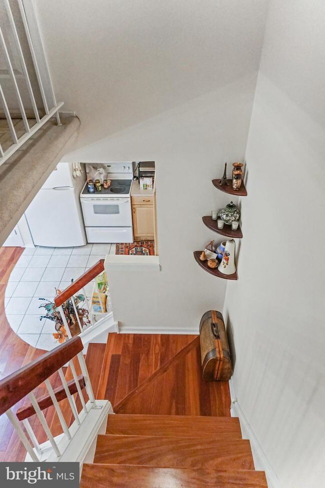 Building Photo - 5106 Tracy Ct