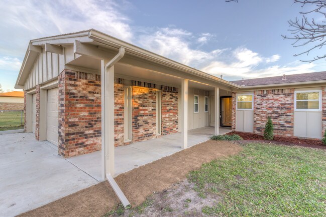Building Photo - 14796 E Latimer St