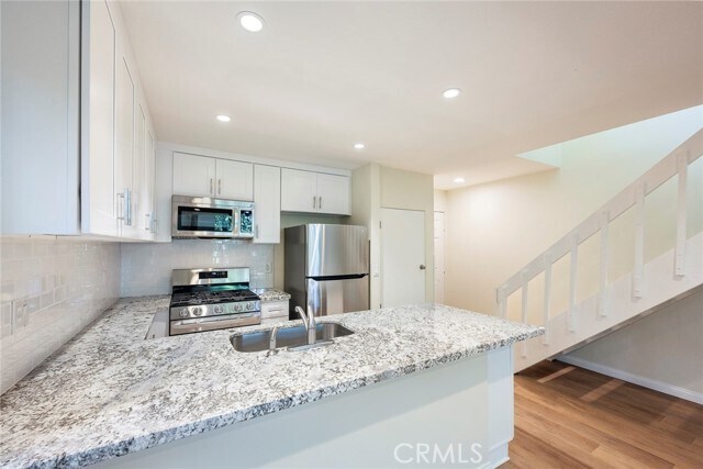 Foto del edificio - 4900 4900 E Chapman Ave