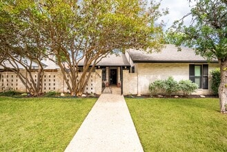 Building Photo - 11314 Whisper Willow St
