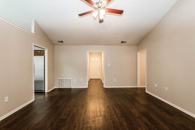 Foto del edificio - 10340 Palmer Cove