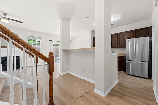 Building Photo - 1058 Treymont Ln SW