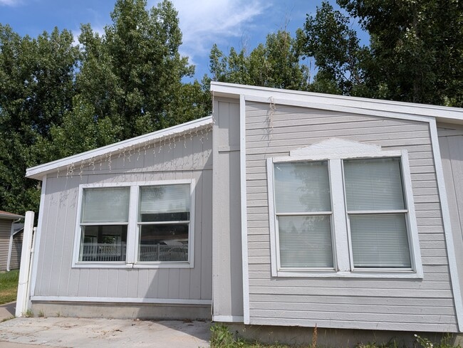 Building Photo - 1144 W Aspen Park Cir