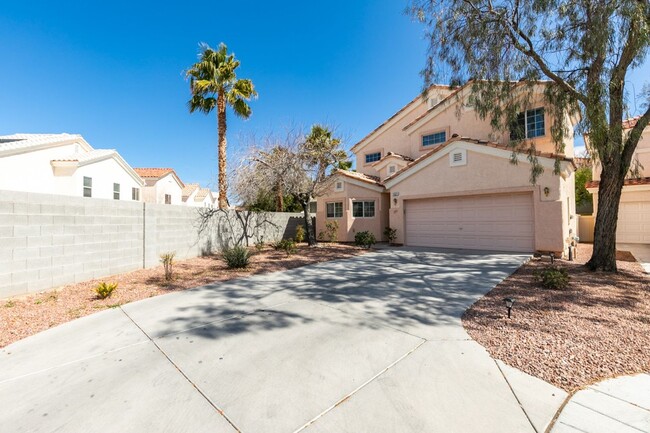 Building Photo - Welcome to this beautiful 2-story 3 bedroo...