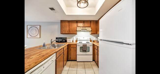 Foto del edificio - 122 S Hardy Dr