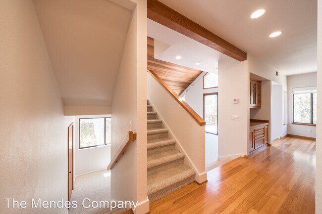 Building Photo - 4 br, 2.5 bath House - 4294 Sierra Vista
