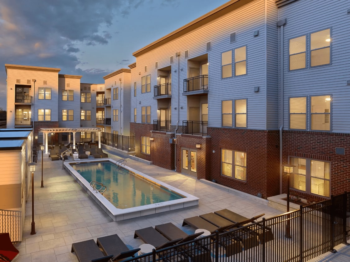 Foto principal - Eastside Flats Apartments